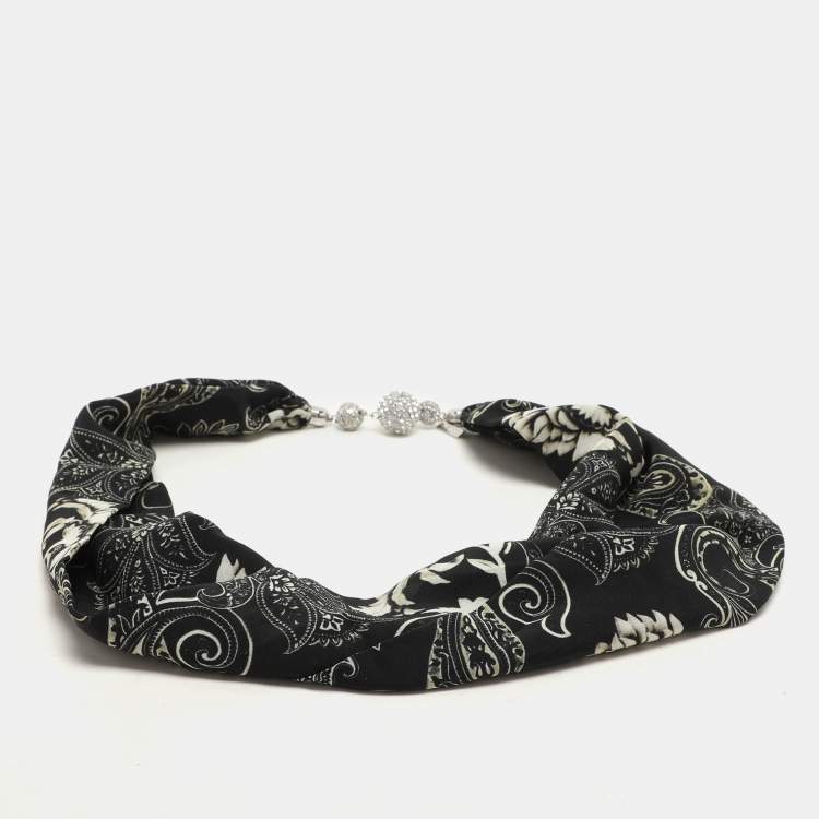 Pre Owned Etro Black/White Printed Silk Crystal Detail Neck Infinity Scarf