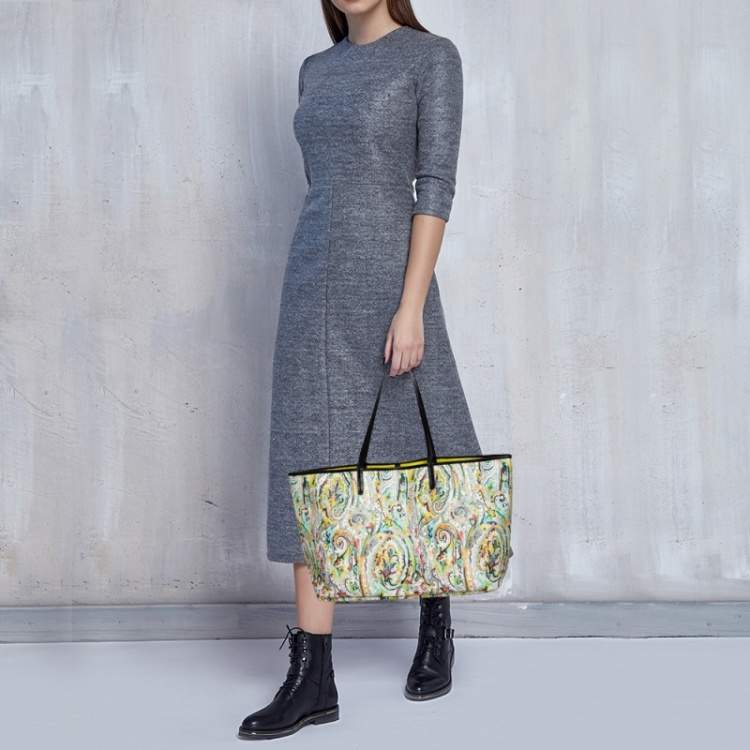 Pre Owned Etro White Mulitcolor Paisley Print Coated Canvas Tote