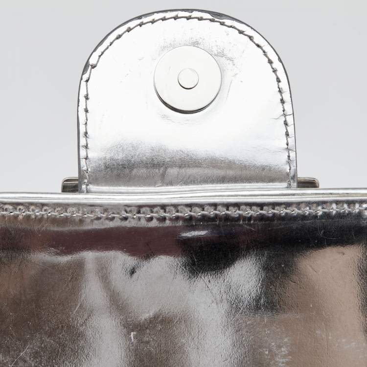 Pre Owned Etro Metallic Silver Leather Flap Crossbody Bag