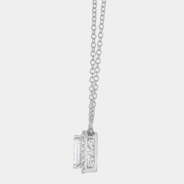 Pre Owned 0.82ct 14k White Gold Lab Grown Diamond Halo Pendant
