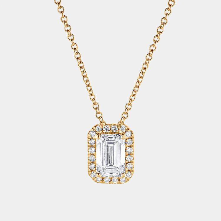 Pre Owned 0.82ct 14k Yellow Gold Lab Grown Diamond Halo Pendant