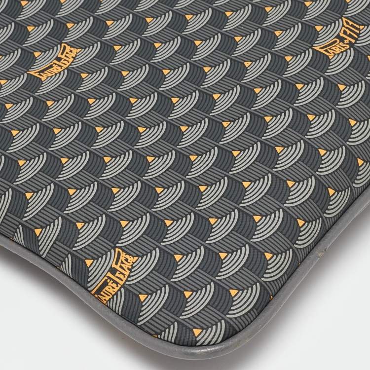 مملوكة مسبقًا Faure Le Page Grey Coated Canvas and Leather Ecailles 41 Portfolio Bag