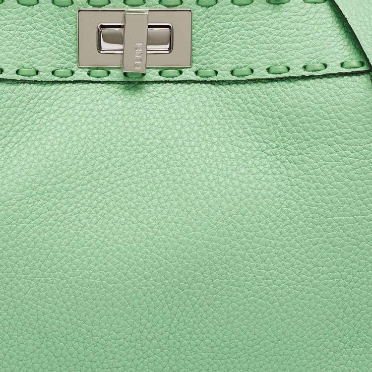 مملوكة مسبقًا Fendi Green Selleria Leather Small Peekaboo ISeeU Top Handle Bag