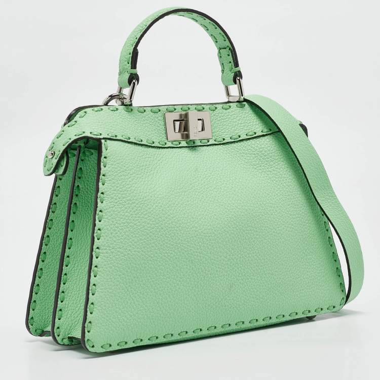 مملوكة مسبقًا Fendi Green Selleria Leather Small Peekaboo ISeeU Top Handle Bag