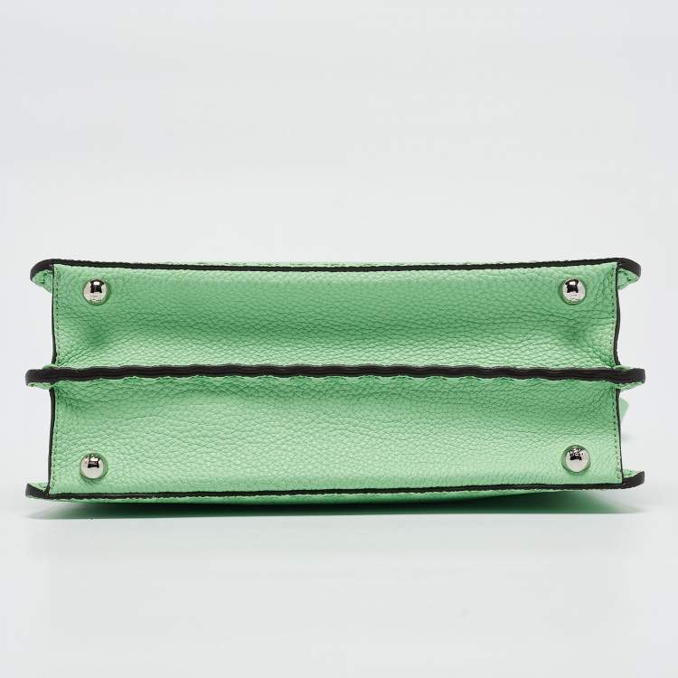 مملوكة مسبقًا Fendi Green Selleria Leather Small Peekaboo ISeeU Top Handle Bag