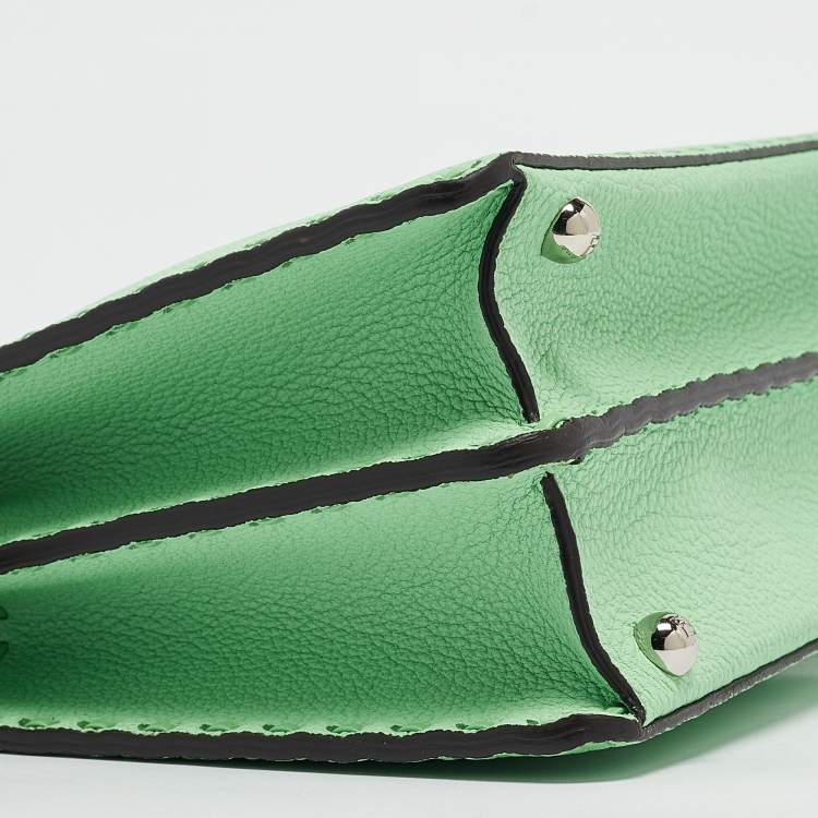 مملوكة مسبقًا Fendi Green Selleria Leather Small Peekaboo ISeeU Top Handle Bag