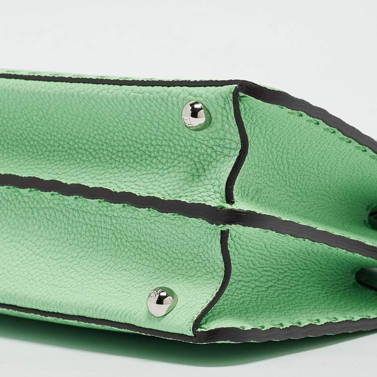 مملوكة مسبقًا Fendi Green Selleria Leather Small Peekaboo ISeeU Top Handle Bag