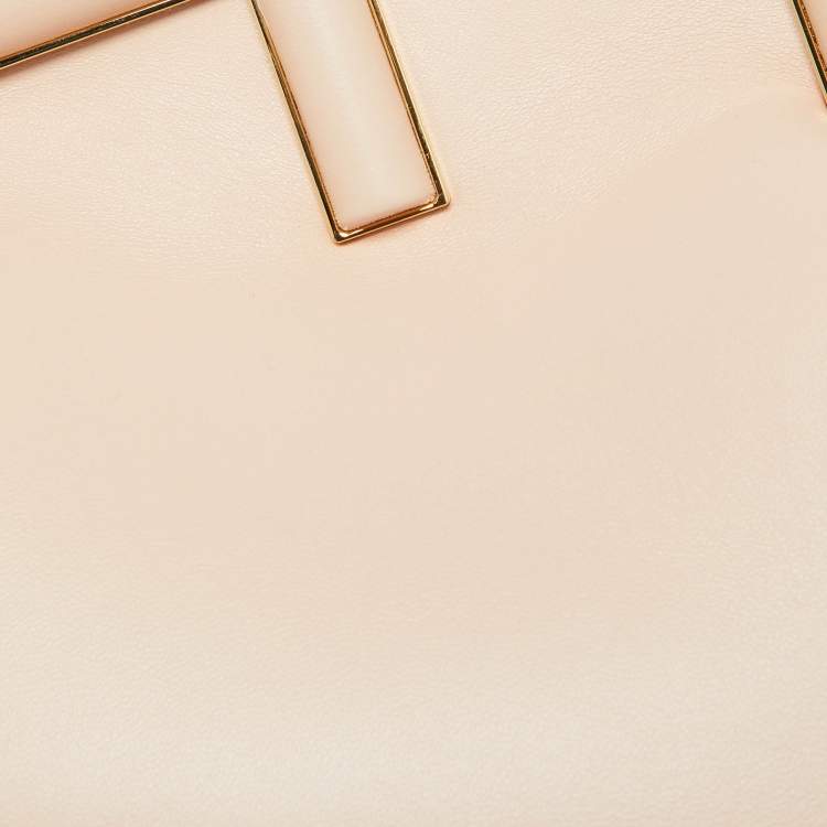 Pre Owned Fendi Pink Leather Fendi First Clutch