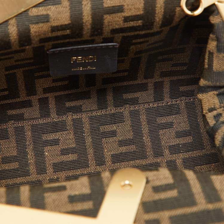 Pre Owned Fendi Pink Leather Fendi First Clutch