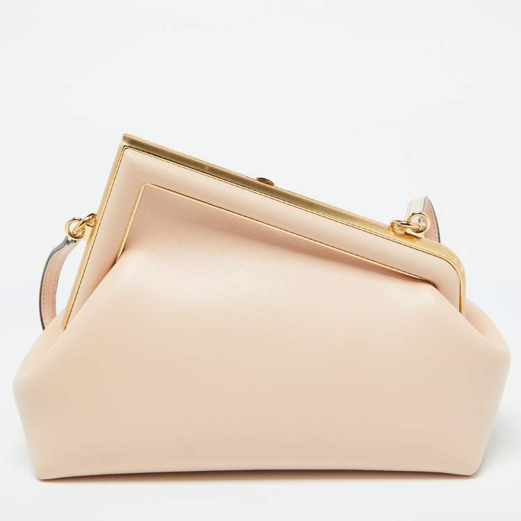 Pre Owned Fendi Pink Leather Fendi First Clutch