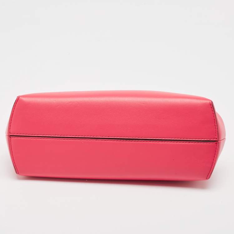 Pre Owned Fendi Pink Leather Small Fendi First Clutch