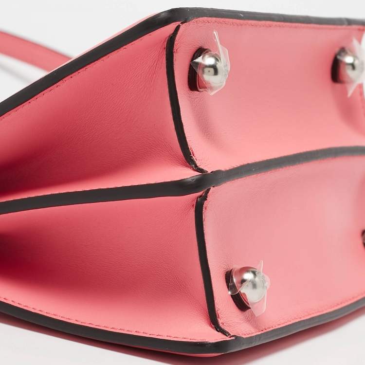Pre Owned Fendi Pink Leather Petite Peekaboo ISeeU Top Handle Bag