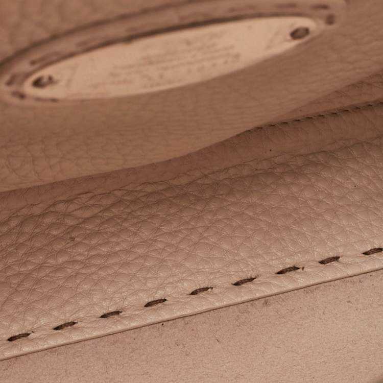 Pre Owned Fendi Beige Selleria Leather Medium Peekaboo Top Handle Bag