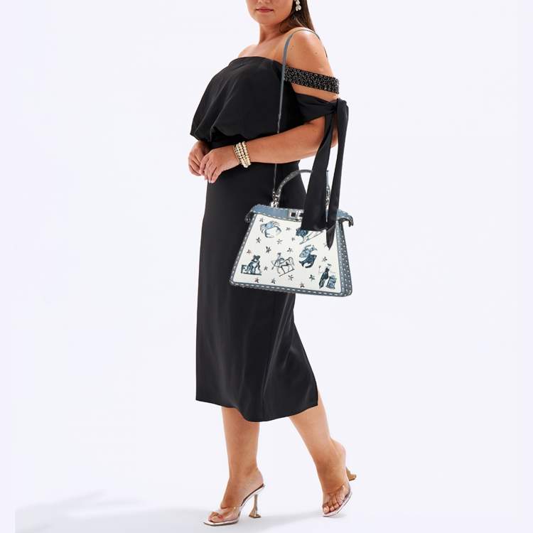 مملوكة مسبقًا Fendi Blue/Off White Selleria Leather and Canvas Medium Astrology Peekaboo ISeeU Top Handle Bag