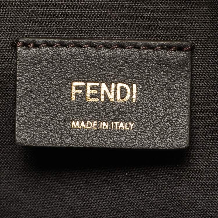 Pre Owned Fendi White Leather Medium Fendigraphy Hobo