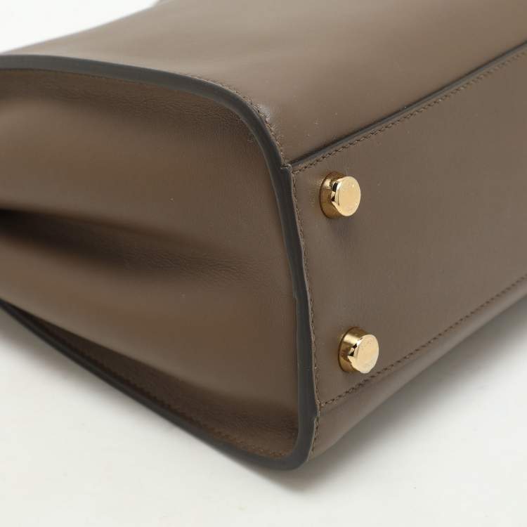 Pre Owned Fendi Etoupe Leather Small Peekaboo ISeeU Top Handle Bag