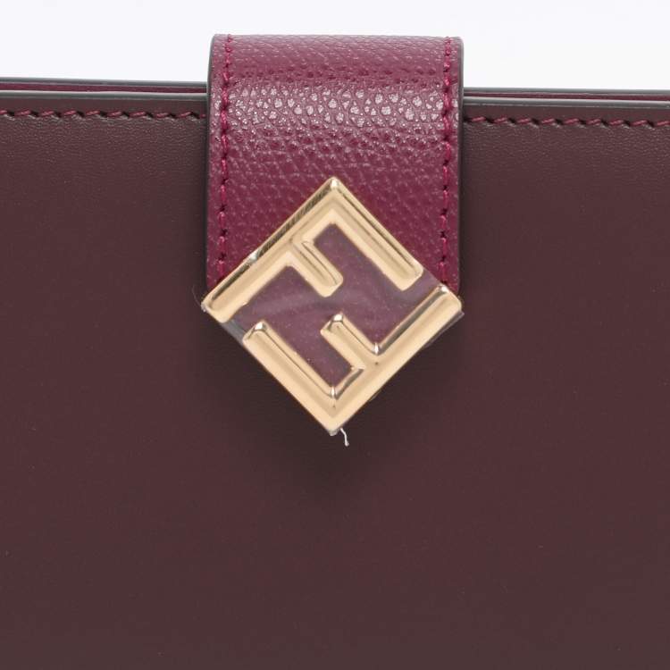 Pre Owned Fendi Burgundy Leather FF Diamond Continental Wallet
