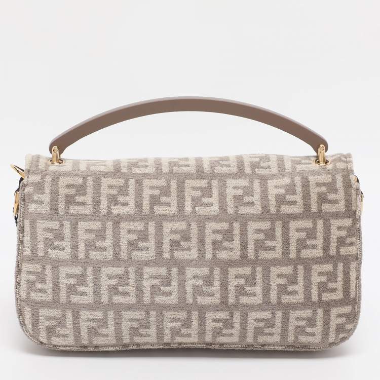 Pre Owned حقيبة باغيت هاتف مخمل زوكينو بيج فندي