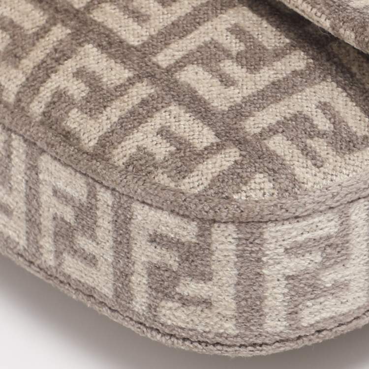 Pre Owned حقيبة باغيت هاتف مخمل زوكينو بيج فندي