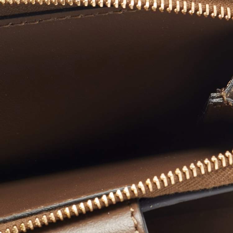 Pre Owned Fendi FF Diamonds Brown/Black Zucca Leather Compact Wallet