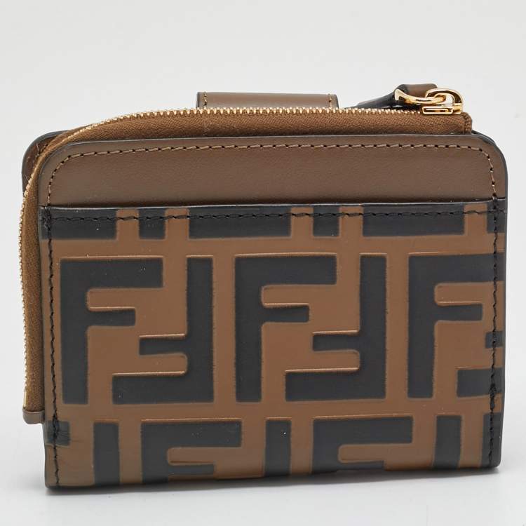 Pre Owned Fendi FF Diamonds Brown/Black Zucca Leather Compact Wallet