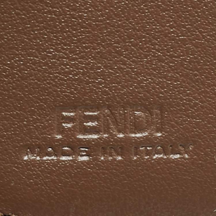 Pre Owned Fendi FF Diamonds Brown/Black Zucca Leather Compact Wallet