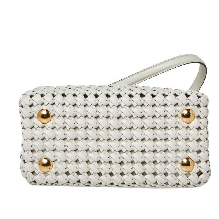 مملوكة مسبقًا Fendi White Woven Leather Mini Peekaboo Top Handle Bag
