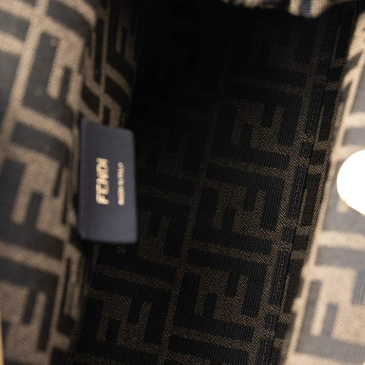 Pre Owned Fendi Beige Leather Medium First Shoulder Bag