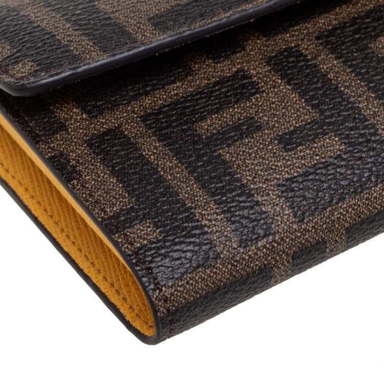مملوكة مسبقًا Fendi Tobacco Zucca Coated Canvas Continental Wallet