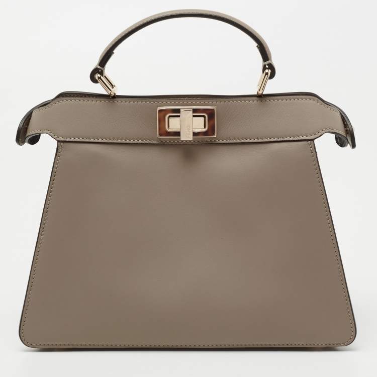 Pre Owned Fendi Beige Leather Small Peekaboo ISeeU Top Handle Bag