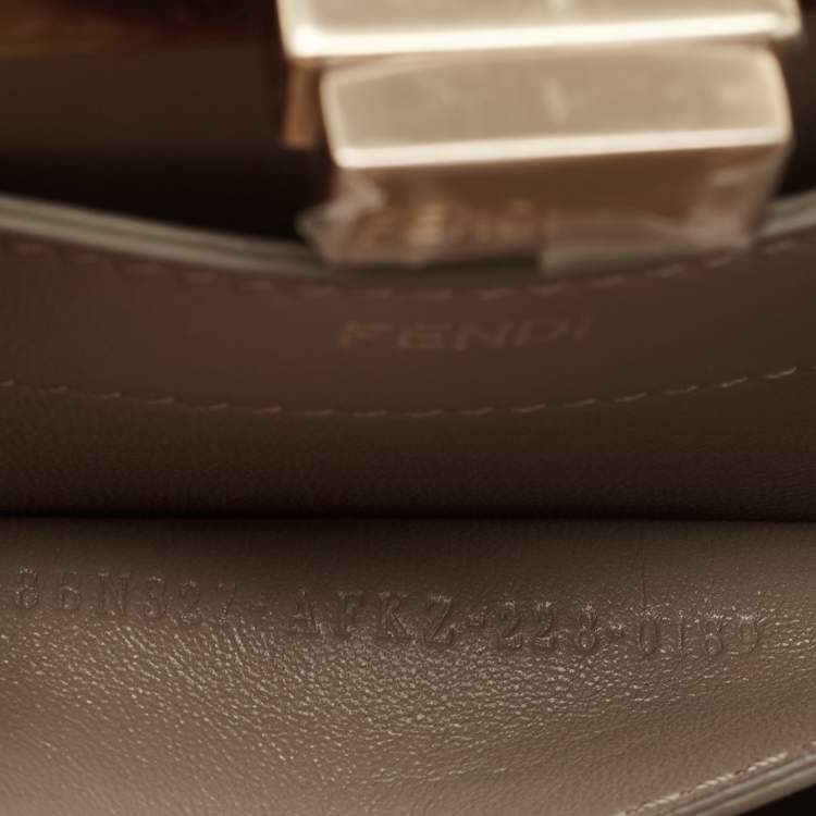 Pre Owned Fendi Beige Leather Small Peekaboo ISeeU Top Handle Bag