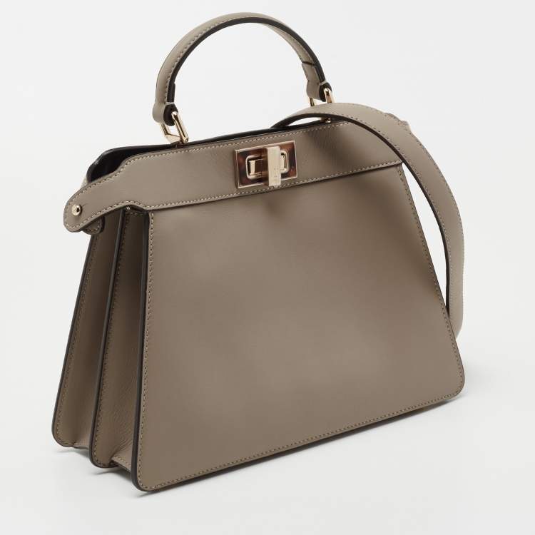 Pre Owned Fendi Beige Leather Small Peekaboo ISeeU Top Handle Bag