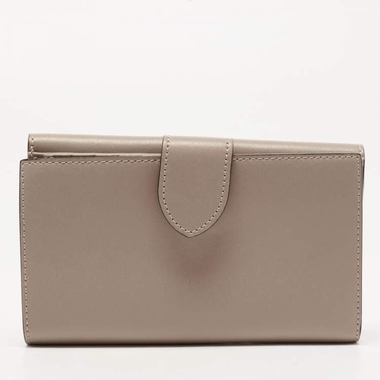 Pre Owned Fendi Etoupe Leather By The Way Flap Wallet