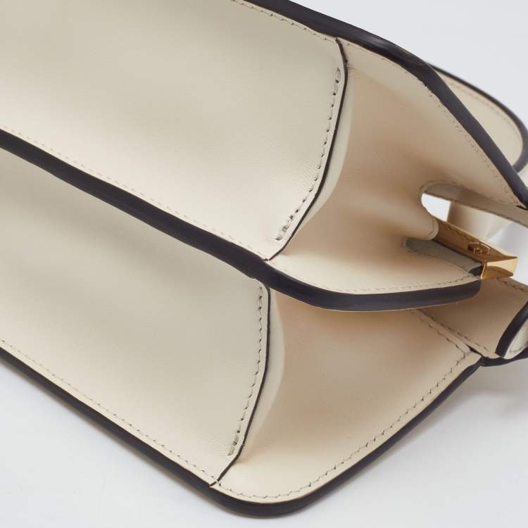 Pre Owned Fendi Ivory Leather Peekaboo ISeeuU Stretch Top Handle Bag