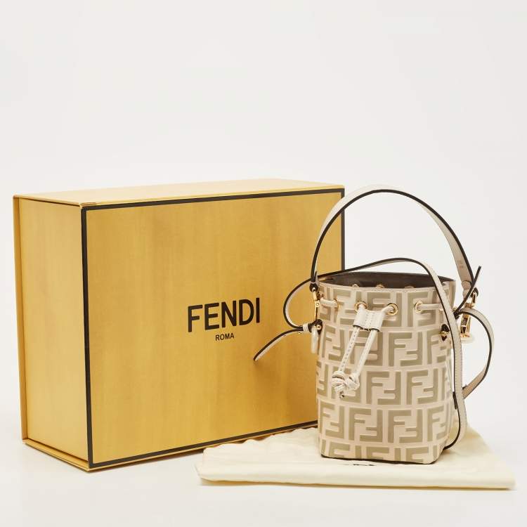 Pre Owned Fendi Cream/Khaki Zucca Leather Mini Mon Tresor Bucket Bag