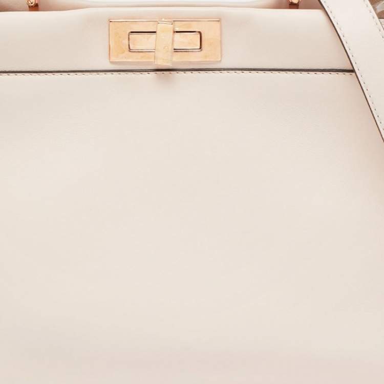 Pre Owned Fendi Light Pink Leather Medium Peekaboo Top Handle Bag
