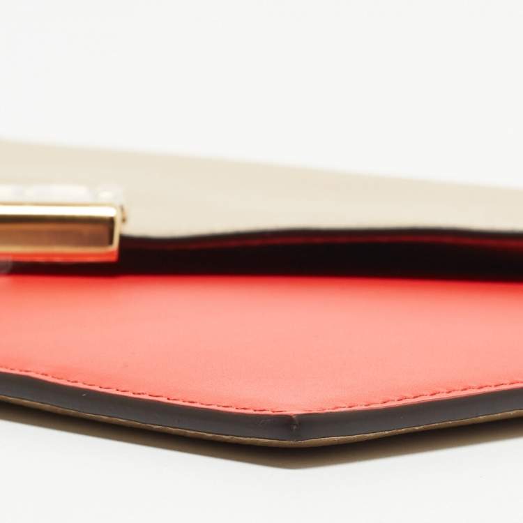 Pre Owned Fendi Beige/Red Leather  FF Diamond Flat Pouch 