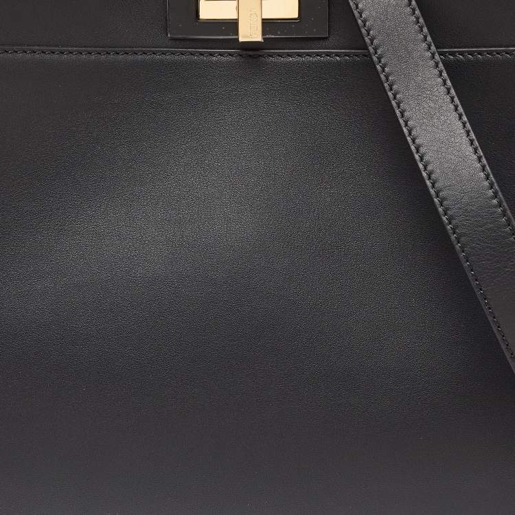 Pre Owned Fendi Black Leather Medium Peekaboo Iconic Top Handle Bag