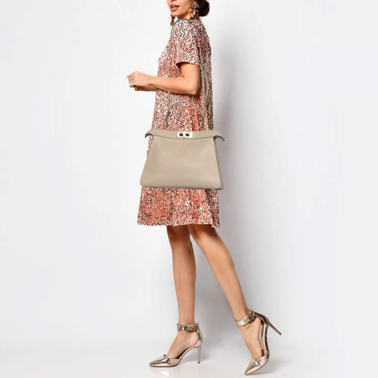 مملوكة مسبقًا Fendi Beige Leather Medium Peekaboo ISeeU Top Handle Bag