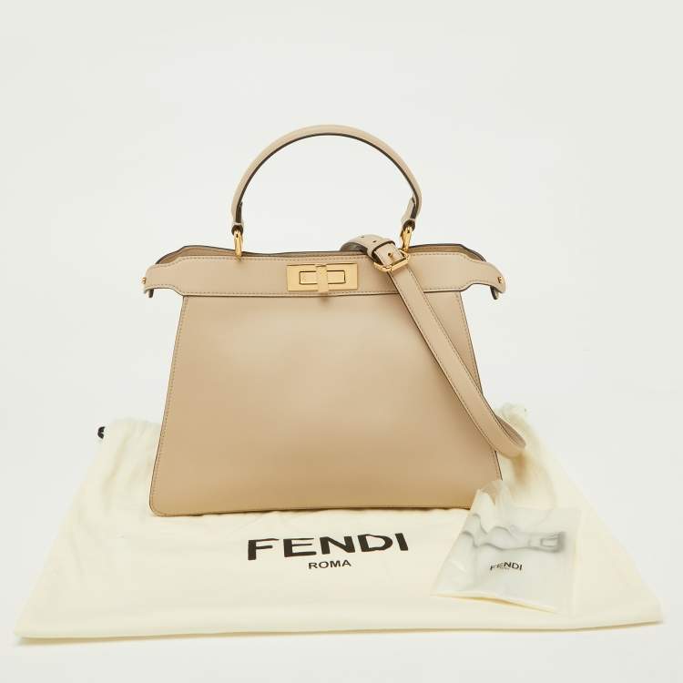مملوكة مسبقًا Fendi Beige Leather Medium Peekaboo ISeeU Top Handle Bag
