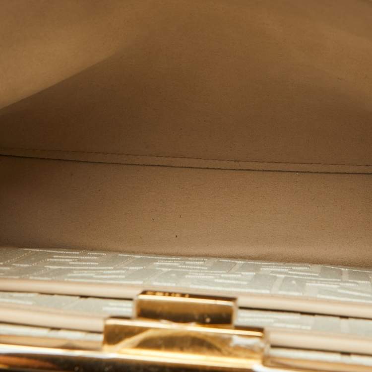 مملوكة مسبقًا Fendi Beige Leather Medium Peekaboo ISeeU Top Handle Bag