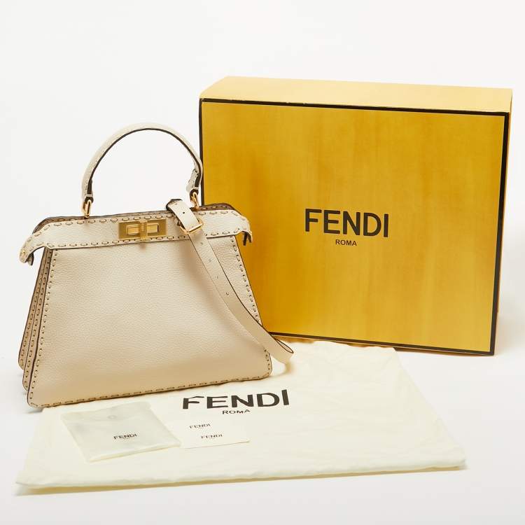 مملوكة مسبقًا Fendi Cream Selleria Leather Medium Peekaboo ISeeU Top Handle Bag