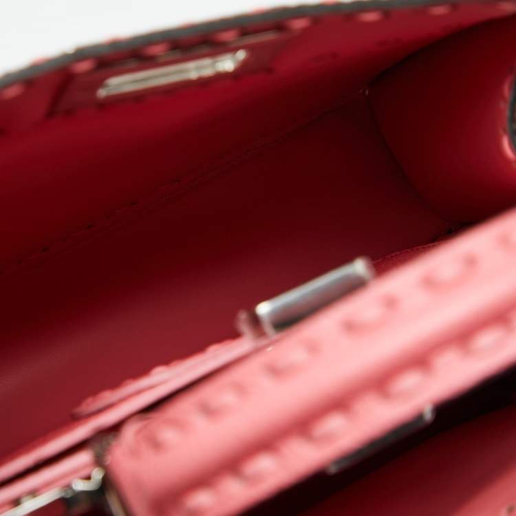 مملوكة مسبقًا Fendi Pink Selleria Leather Small Peekaboo ISeeU Top Handle Bag