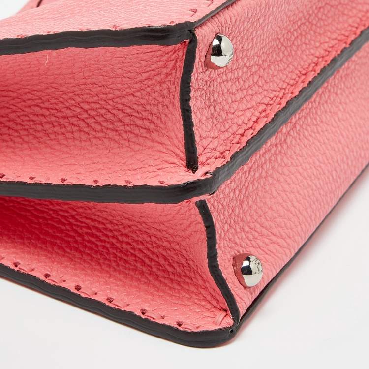 مملوكة مسبقًا Fendi Pink Selleria Leather Small Peekaboo ISeeU Top Handle Bag