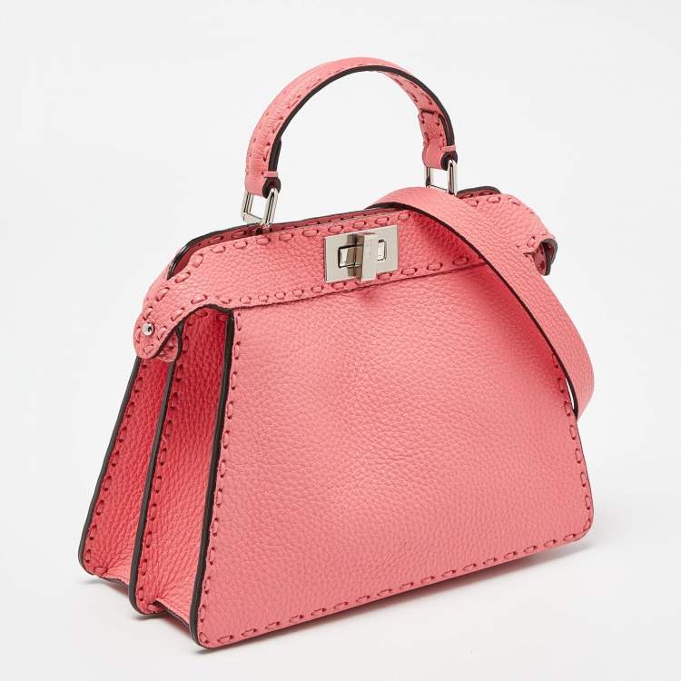 مملوكة مسبقًا Fendi Pink Selleria Leather Small Peekaboo ISeeU Top Handle Bag