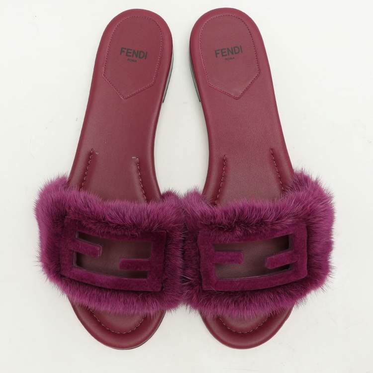مملوكة مسبقًا Fendi Purple Mink Fur Baguette Flat Slides Size 40