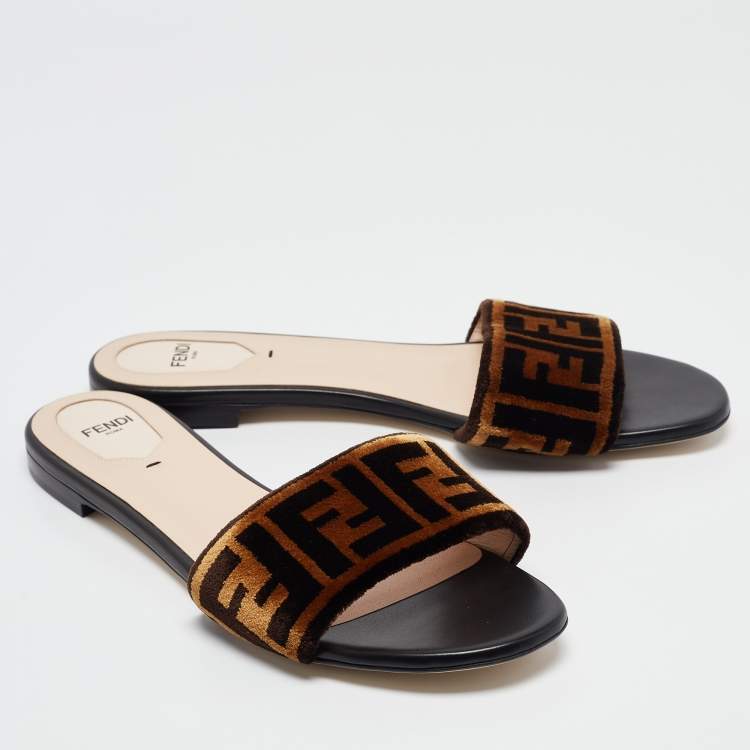 Pre Owned Fendi Brown Zucca Velvet Flat Slides Size 40.5 