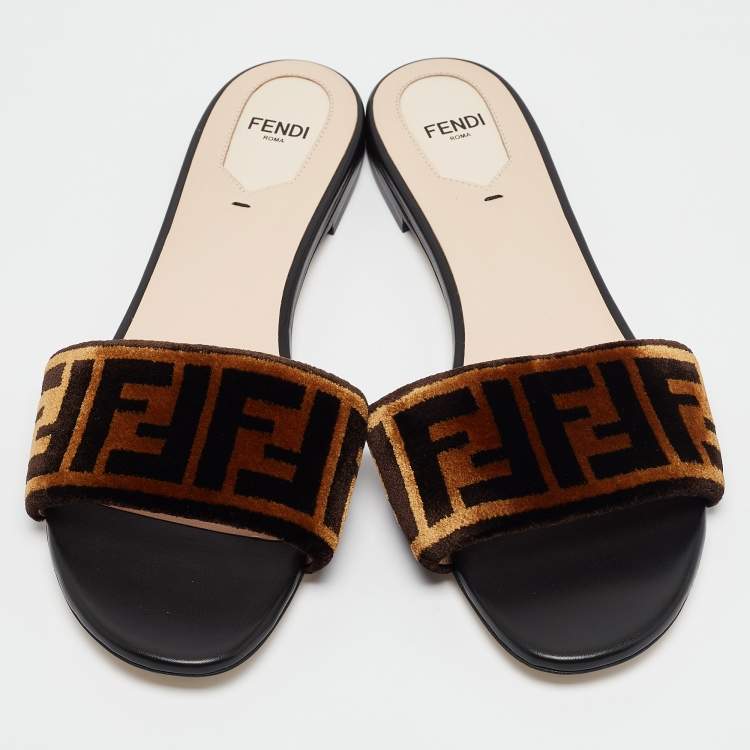 Pre Owned Fendi Brown Zucca Velvet Flat Slides Size 40.5 