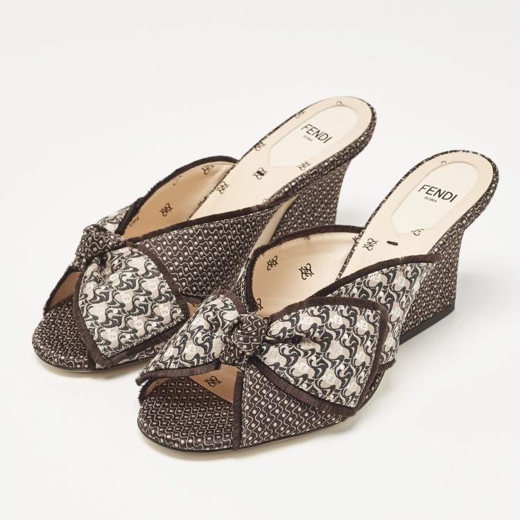 Pre Owned Fendi Brown Printed Fabric Knotted Bow Slide Sandals Size 36.5