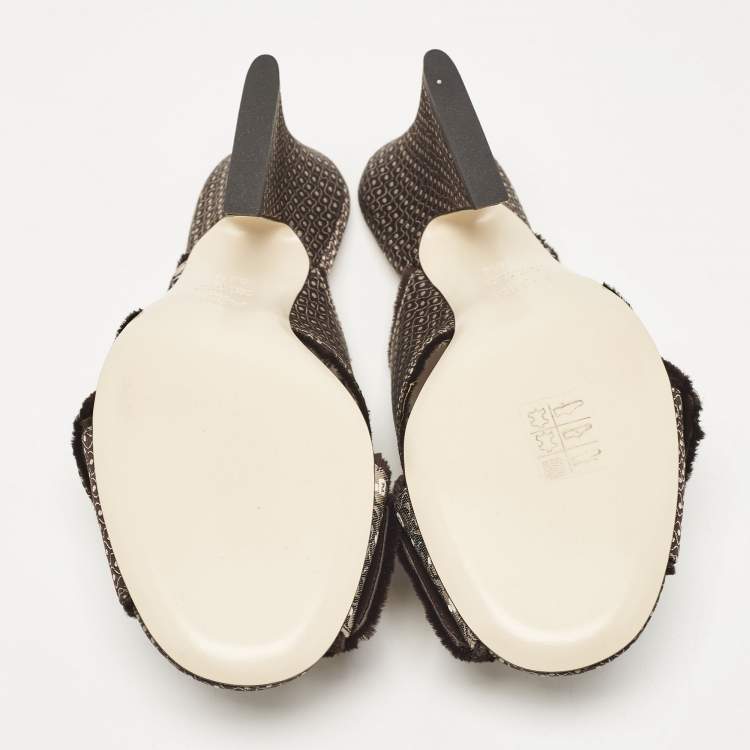 Pre Owned Fendi Brown Printed Fabric Knotted Bow Slide Sandals Size 36.5
